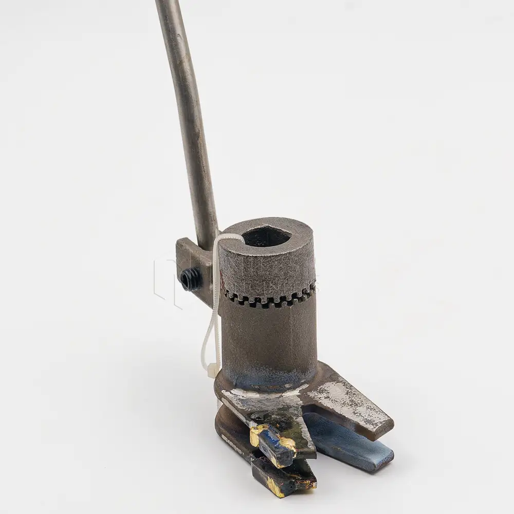 Colt Smith Furfurry (Swipping Blade)